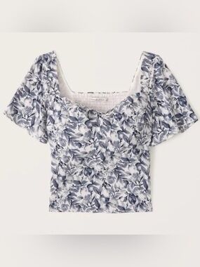 Abercrombie & Fitch Blue and White Floral Puff-Sleeve Blouse